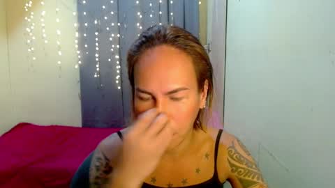 Snapshot of indaypakay_ts chatting on February 4, 2025, 3:54 am Pakay online show from February 4, 2025, 3:54 am