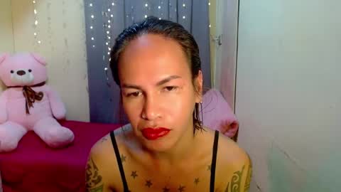 Snapshot of indaypakay_ts chatting on February 24, 2025, 2:30 am Pakay online show from February 24, 2025, 2:30 am