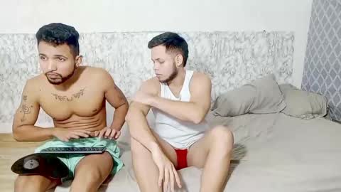 Snapshot of independent_colombianmodel chatting on October 2, 2025, 1:23 am ANDY DAVID online show from October 2, 2025, 1:23 am