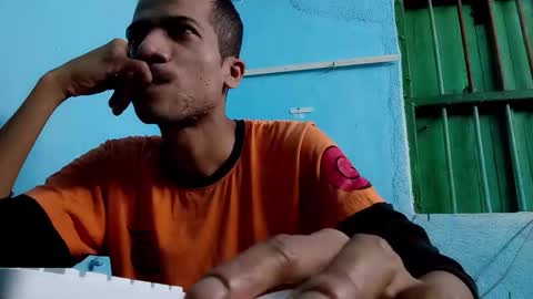 Snapshot of indian_bengali_boy chatting on September 28, 2025, 8:58 pm Suman Leo online show from September 28, 2025, 8:58 pm