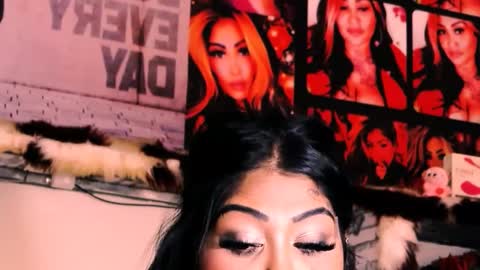 Snapshot of indian_dreamgirl chatting on September 13, 2025, 3:45 pm Bella Ambrosia online show from September 13, 2025, 3:45 pm