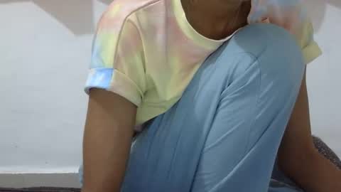 jully online show from March 21, 2026, 9:36 am