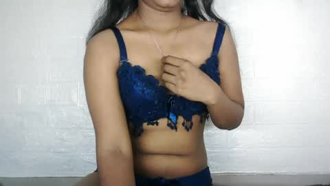 Snapshot of indian_saanvi chatting on June 17, 2026, 4:04 am Saanu online show from June 17, 2026, 4:04 am