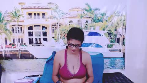 Femiez online show from February 3, 2025, 11:42 am