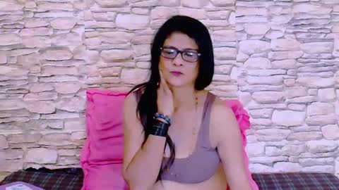 Femiez online show from February 15, 2025, 6:01 pm