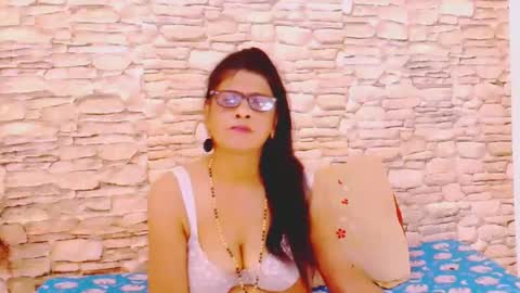 Femiez online show from March 12, 2025, 5:46 am