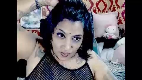 Snapshot of indiancatz2 chatting on September 20, 2025, 3:18 am anusha online show from September 20, 2025, 3:18 am
