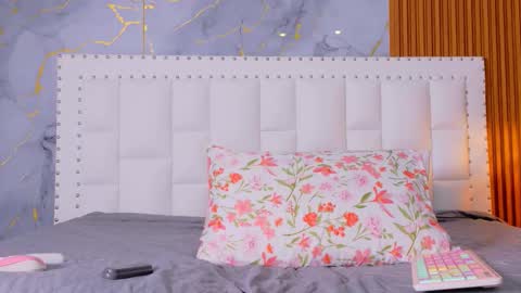 Snapshot of indiancutiie chatting on September 18, 2025, 7:49 pm LITTLE AINHOA online show from September 18, 2025, 7:49 pm