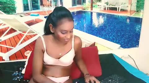 Leah online show from December 2, 2024, 10:50 am