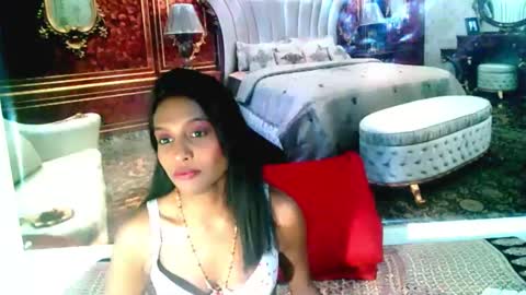 Leah online show from January 13, 2025, 8:37 am