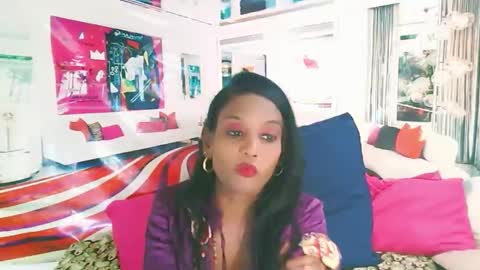 Leah online show from September 14, 2025, 8:41 pm