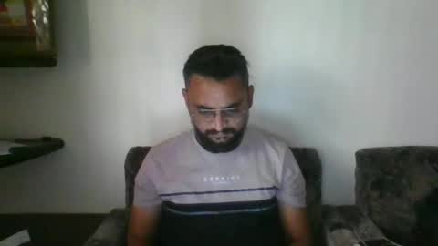 Indian lover online show from January 2, 2025, 5:03 am