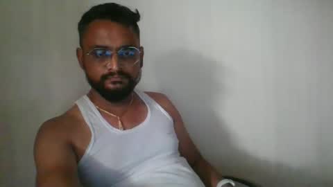 Indian lover online show from February 1, 2025, 9:43 am