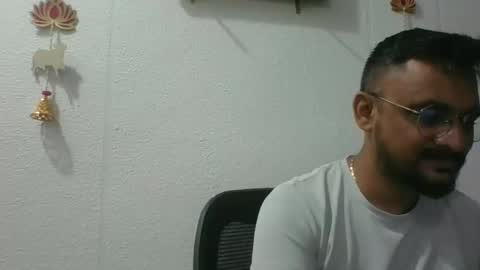 Indian lover online show from October 27, 2025, 5:11 am