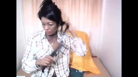 Snapshot of indianpeaches chatting on October 25, 2025, 6:21 am indianpeaches online show from October 25, 2025, 6:21 am