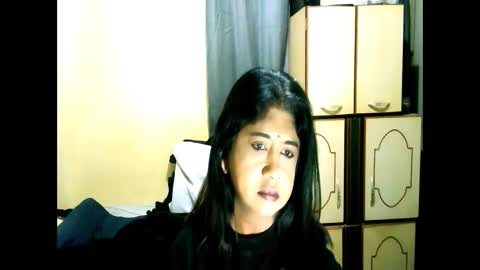 Snapshot of indianpleasures21 chatting on May 27, 2026, 9:50 am indianpleasures21 online show from May 27, 2026, 9:50 am