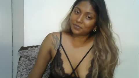 indianqtpie6 online show from February 12, 2026, 6:52 am