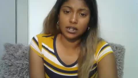 indianqtpie6 online show from May 5, 2026, 6:27 pm