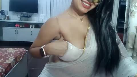 Snapshot of indianrads9 chatting on May 4, 2026, 5:20 pm Radha online show from May 4, 2026, 5:20 pm