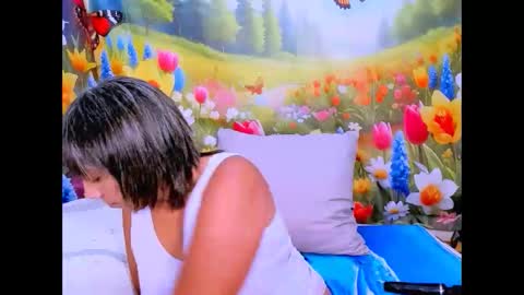 indianroxy27 online show from February 12, 2026, 7:47 am