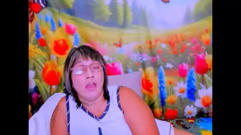 indianroxy27 online show from April 28, 2026, 6:35 pm