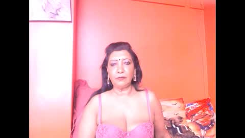 Snapshot of indiansarika65 chatting on November 2, 2025, 4:15 am indiansarika65 online show from November 2, 2025, 4:15 am
