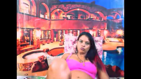 indiansexyass4u2luv online show from January 24, 2025, 9:05 pm