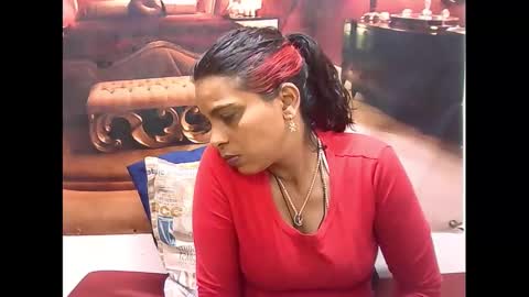 indiansexyass4u2luv online show from February 11, 2025, 9:25 pm