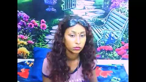 indiansexybutt4u2luv online show from February 9, 2026, 6:45 pm