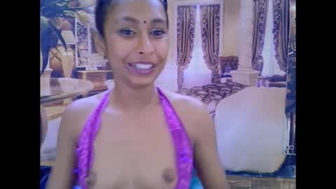 indiansexybutt4u2luv online show from February 26, 2026, 6:12 am