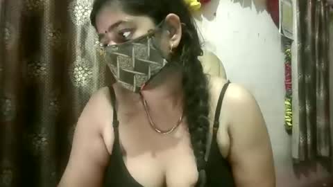indiansexyqueen online show from December 22, 2025, 6:38 pm