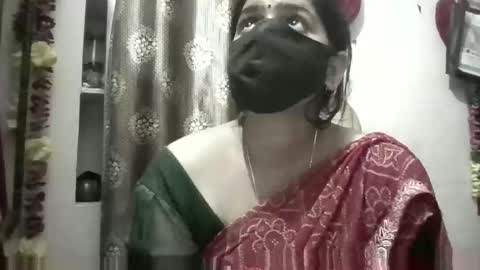 indiansexyqueen online show from February 4, 2026, 6:03 pm