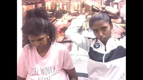indiansexyslender4u2luv online show from January 13, 2025, 6:06 am