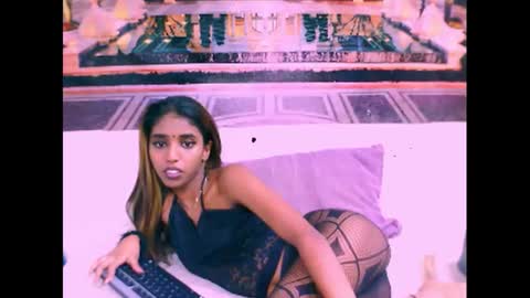 indiansexyslender4u2luv online show from February 27, 2025, 9:22 am