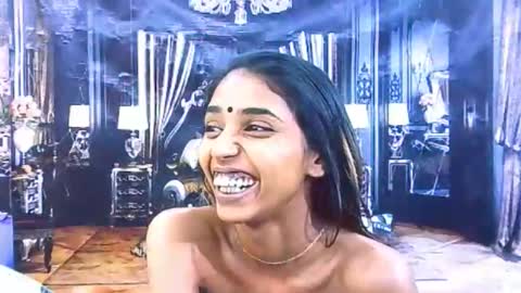 indiansexyslender4u2luv online show from October 29, 2025, 5:31 am