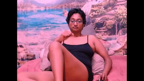 Shreya online show from February 5, 2025, 1:37 am