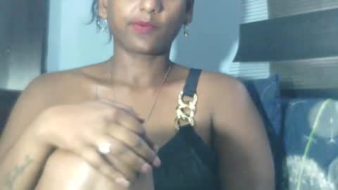 Snapshot of indiantina01 chatting on December 4, 2024, 12:58 pm tina online show from December 4, 2024, 12:58 pm