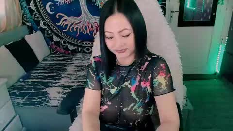 indica_me online show from April 28, 2026, 5:45 am