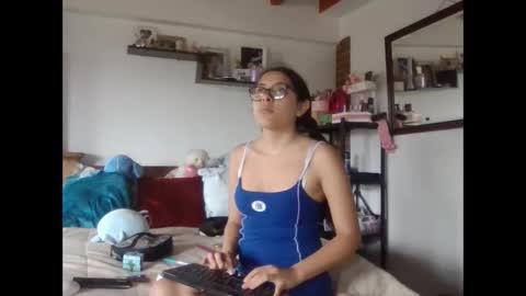 indica sativa online show from September 16, 2025, 4:52 pm