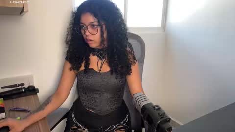 Indicasatan online show from January 22, 2025, 8:28 pm