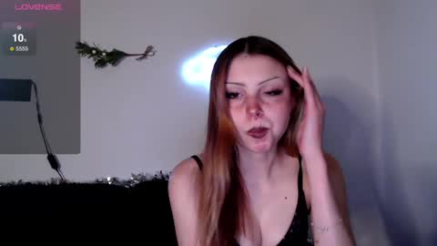 Indigo Elle online show from December 1, 2024, 11:25 pm