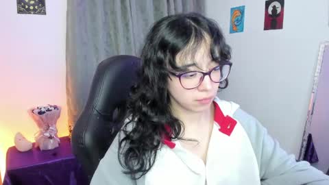 Diana online show from May 5, 2026, 4:53 am