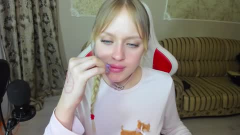 Indy Kally online show from December 4, 2024, 8:18 pm