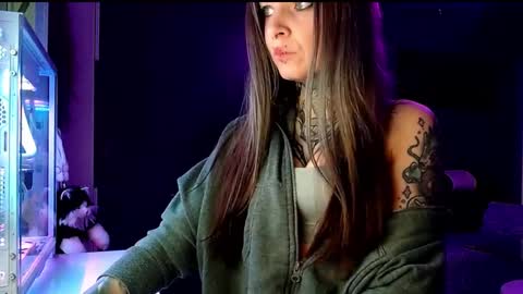 InesDesire online show from December 20, 2024, 9:11 am