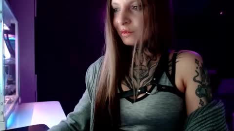 InesDesire online show from February 12, 2025, 4:44 pm