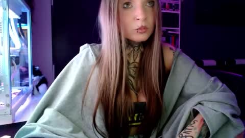 InesDesire online show from February 23, 2025, 11:22 am