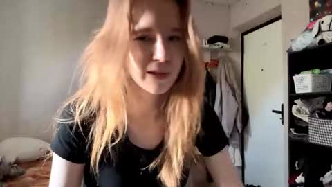 Snapshot of inespacheco chatting on July 11, 2026, 1:03 pm Sofia online show from July 11, 2026, 1:03 pm