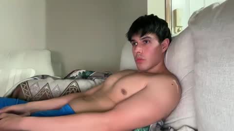 Lucas online show from December 11, 2024, 3:02 am