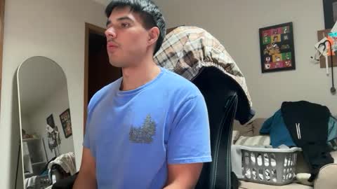 Lucas online show from November 7, 2025, 7:47 pm