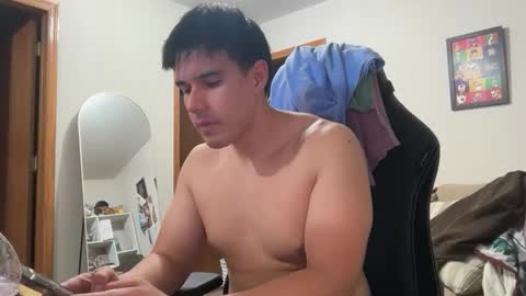 Lucas online show from November 18, 2025, 3:45 am